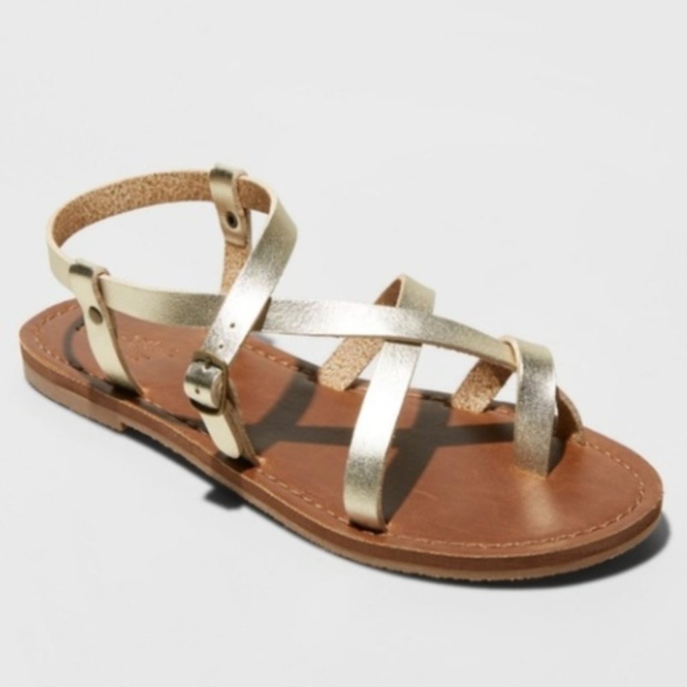 Universal Thread Women's Gold Faux Leather Lavinia Toe Wrap Thong Sandal - Picture 1 of 7